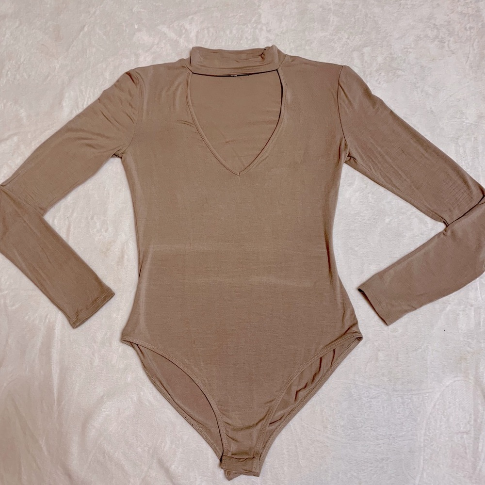 Kendall and Kylie Tan/Beige Bodysuit Size … - Picture 1 of 10
